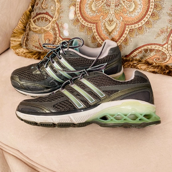 adidas Shoes - Adidas women,s size 6,5 “Boost” sneakers. Art 378080